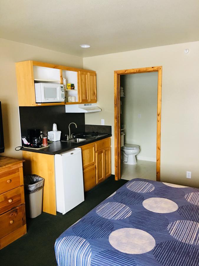 Boulder Creek Inn Donnelly Ngoại thất bức ảnh