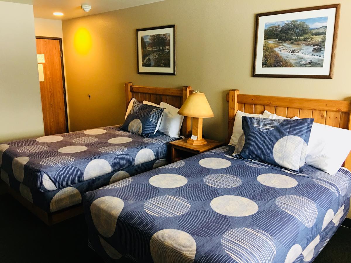 Boulder Creek Inn Donnelly Ngoại thất bức ảnh