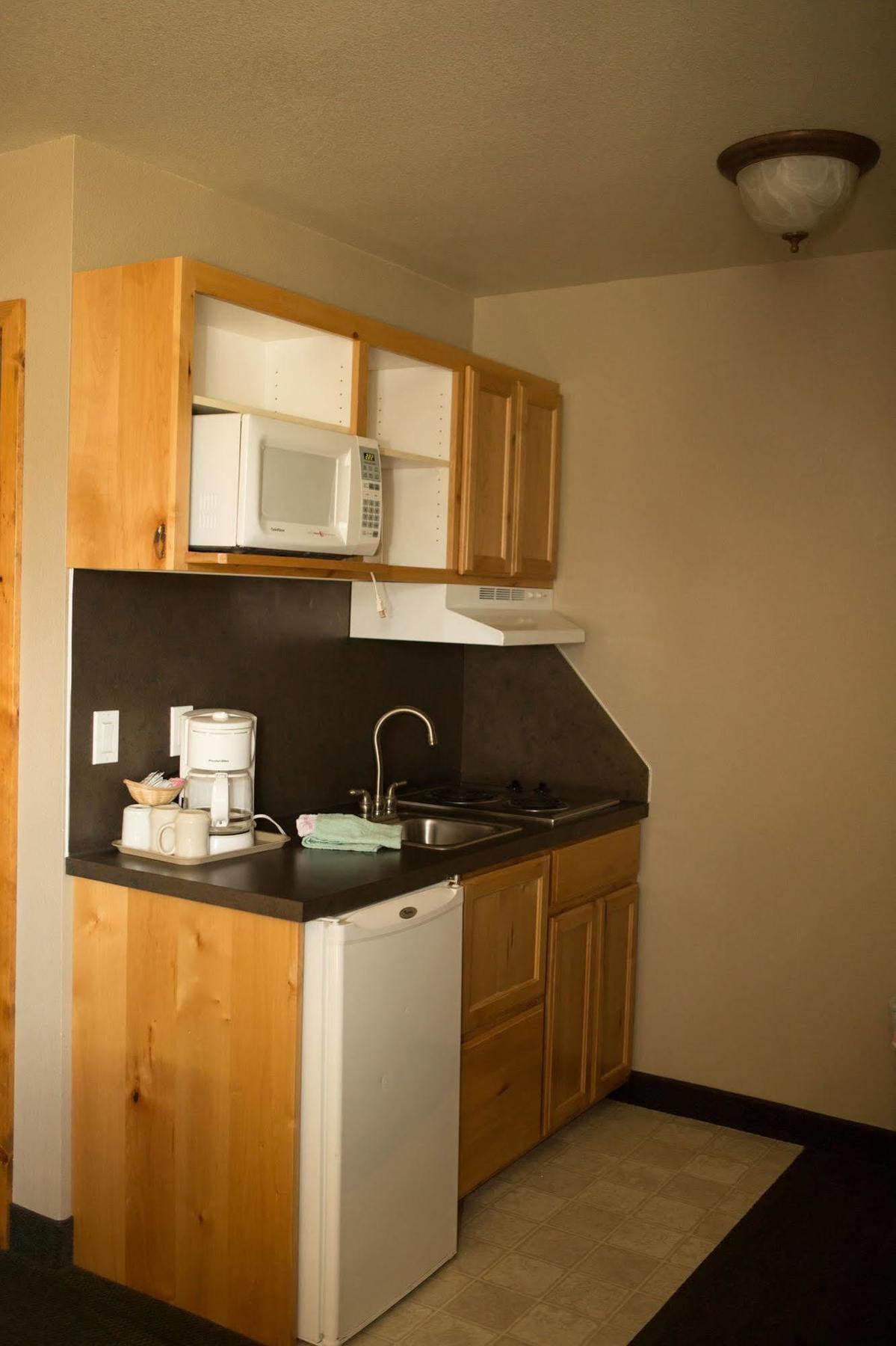 Boulder Creek Inn Donnelly Ngoại thất bức ảnh