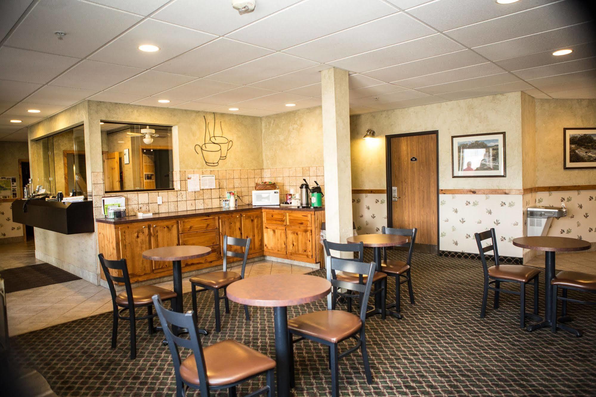 Boulder Creek Inn Donnelly Ngoại thất bức ảnh